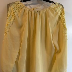 ✨Yellow Work from home top✨